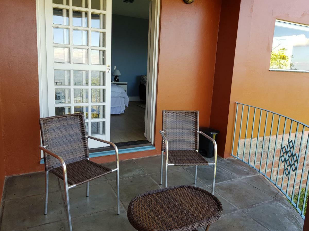 Estudio Dentro Do Templo Budista Apartment *
